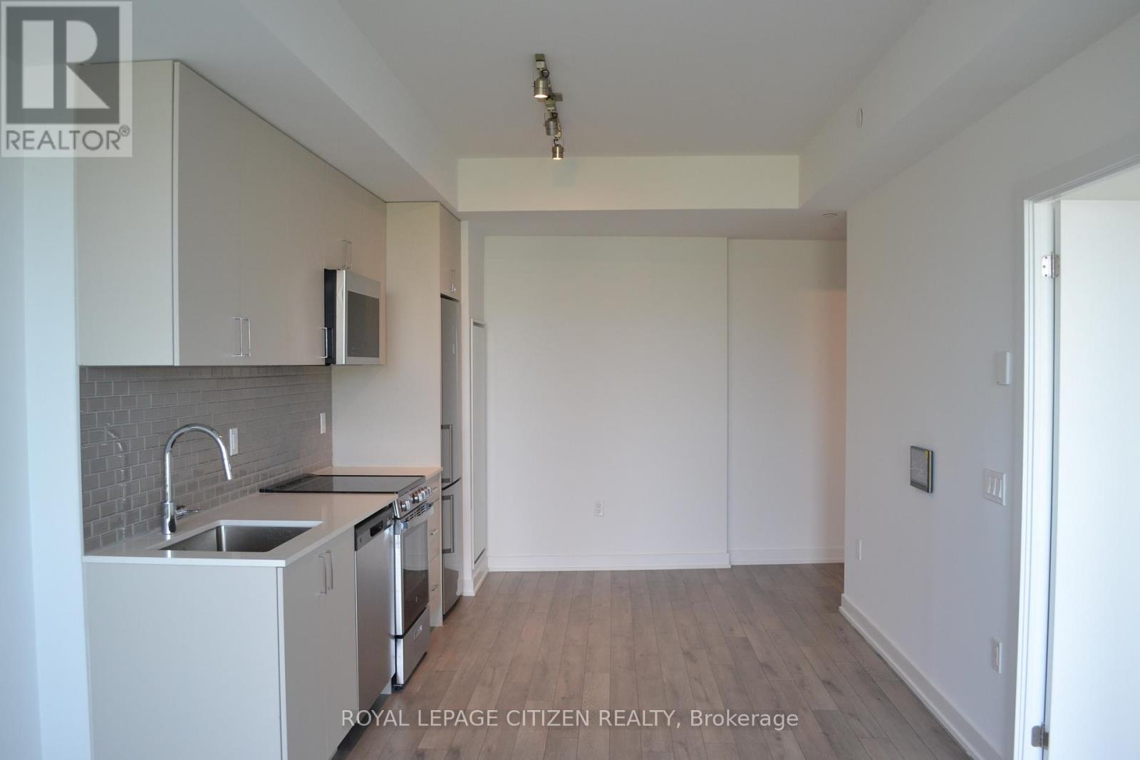 #246 1005 DUNDAS STREET E - 17