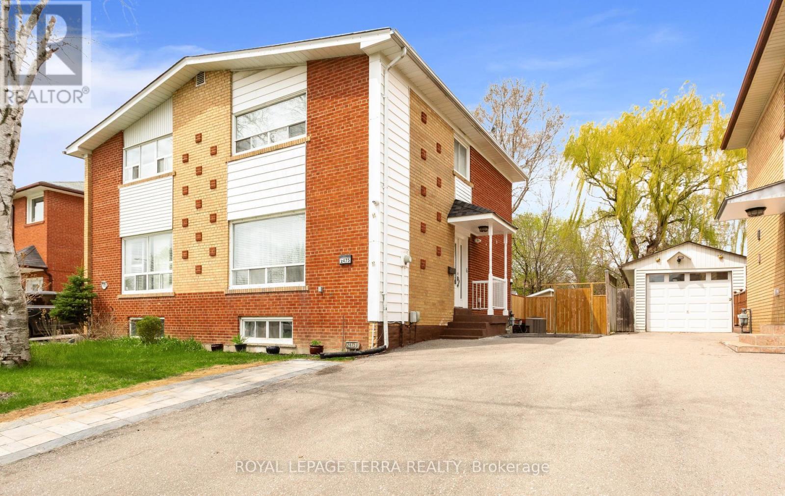 2475 BROOKHURST ROAD - 1