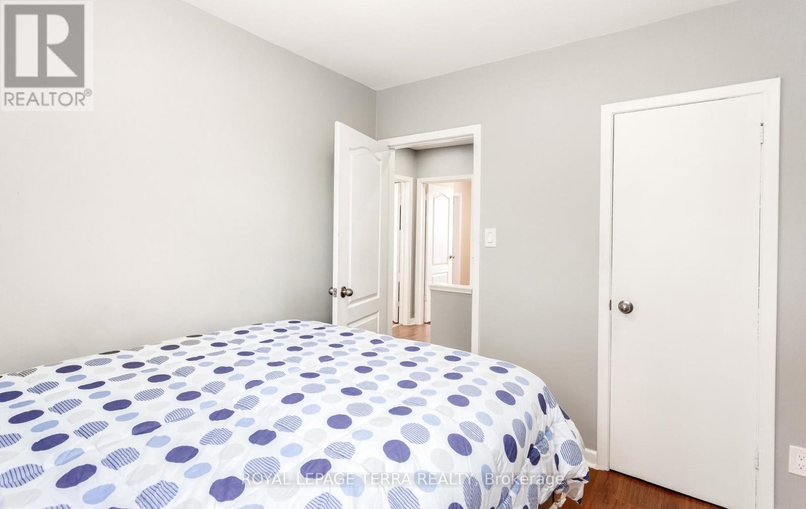 2475 BROOKHURST ROAD - 20