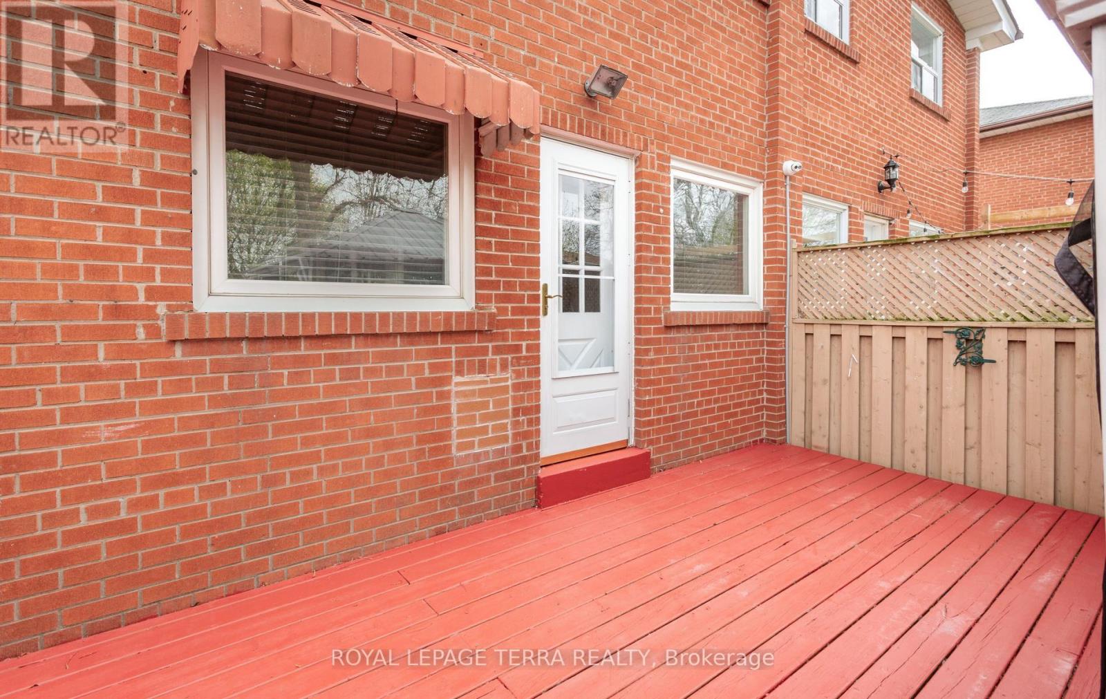 2475 BROOKHURST ROAD - 34