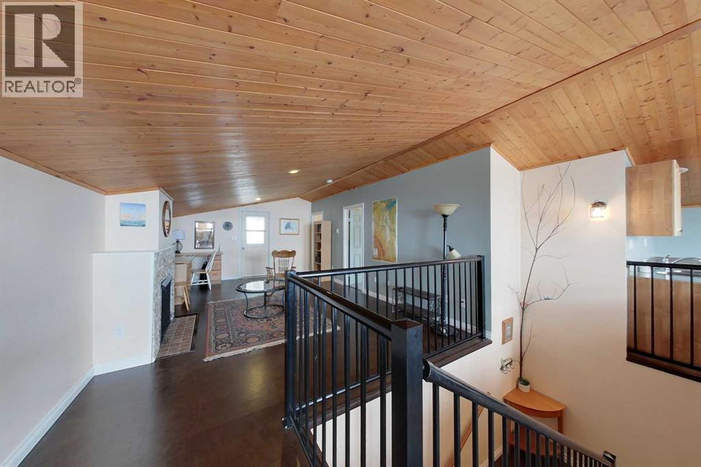 905 Southshore Drive W — photo 16