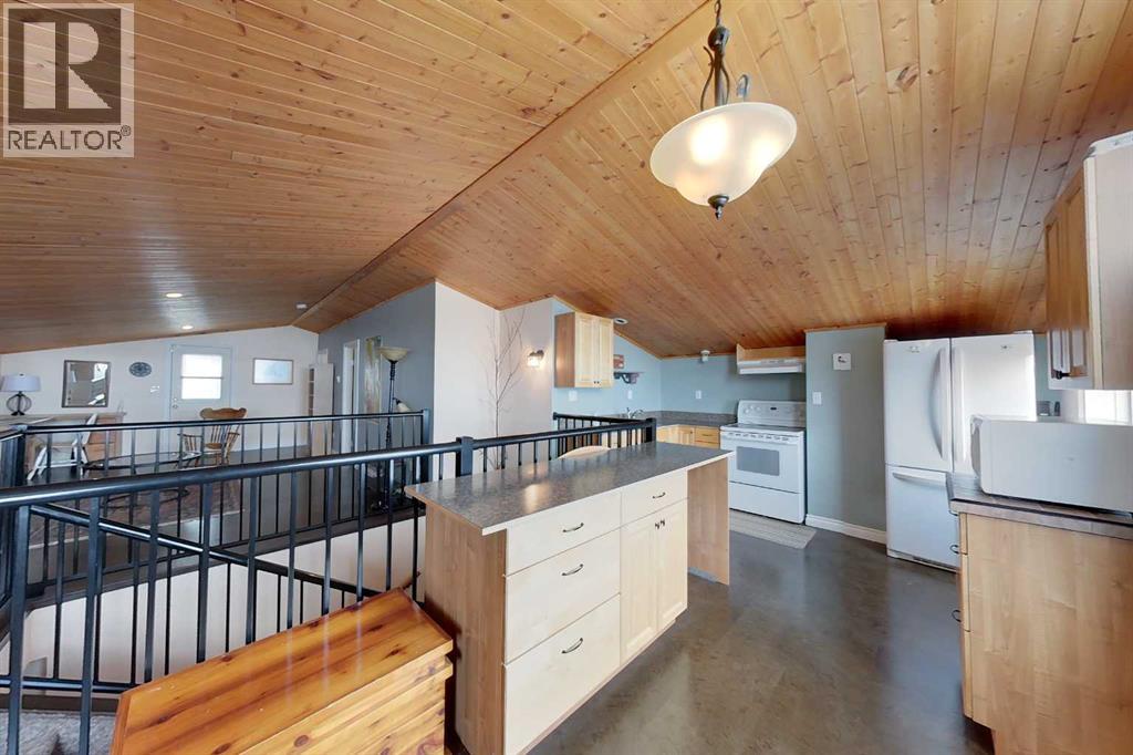 905 Southshore Drive W — photo 17