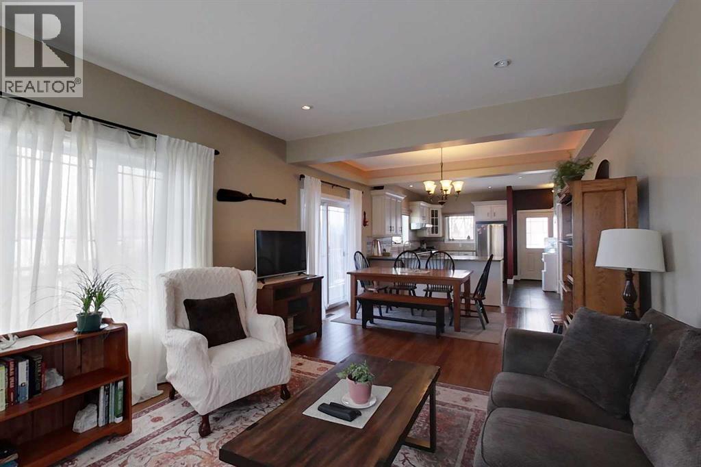 905 Southshore Drive W — photo 7