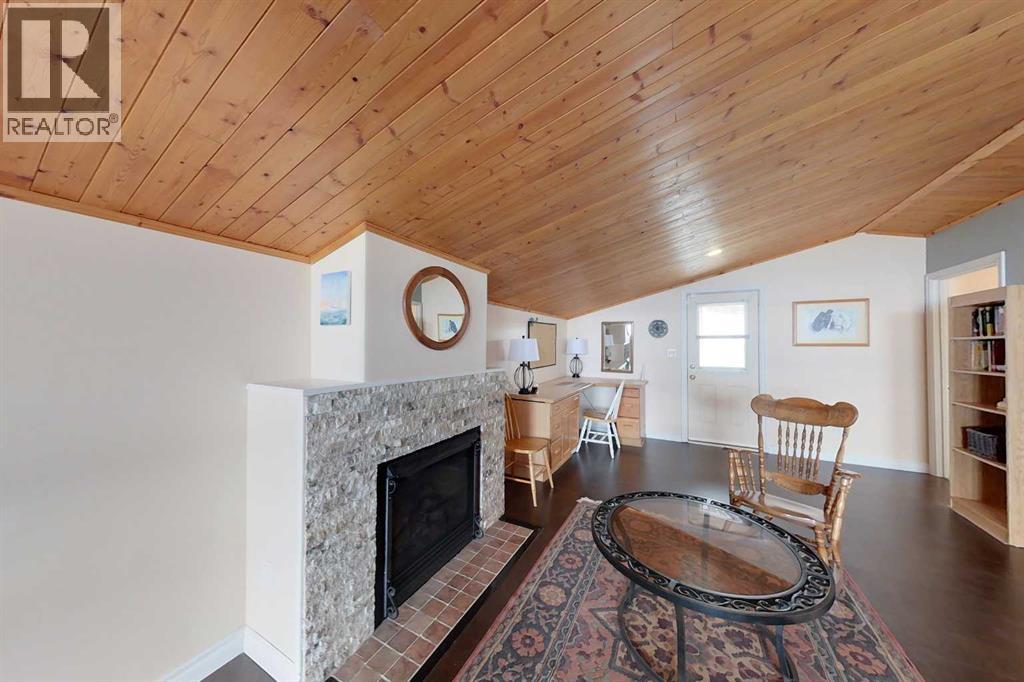 905 Southshore Drive W — photo 20