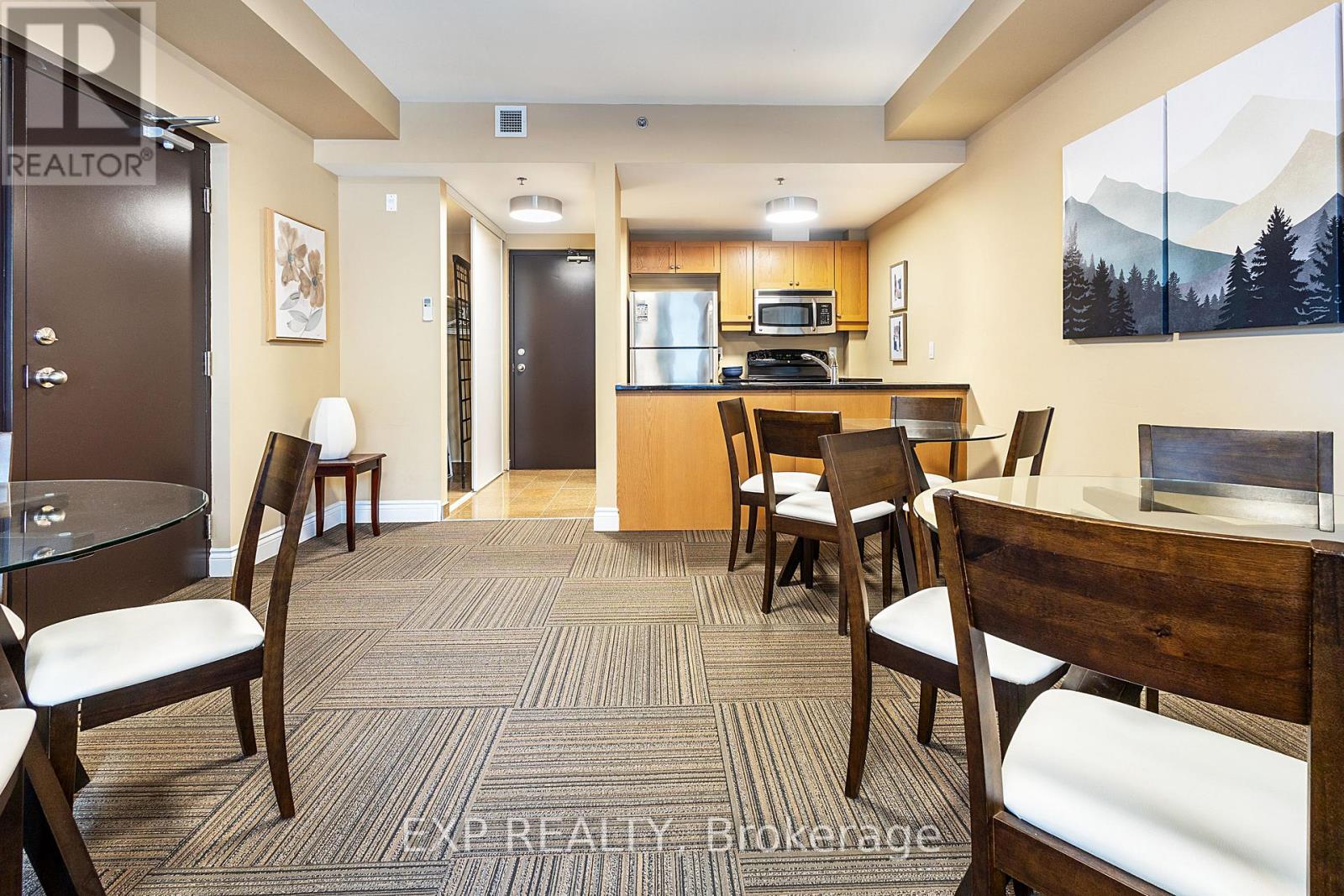 #10 323 WINONA AVENUE - 35