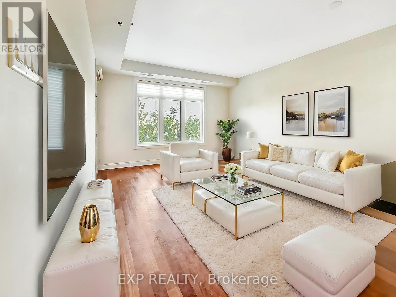 #10 323 WINONA AVENUE - 10