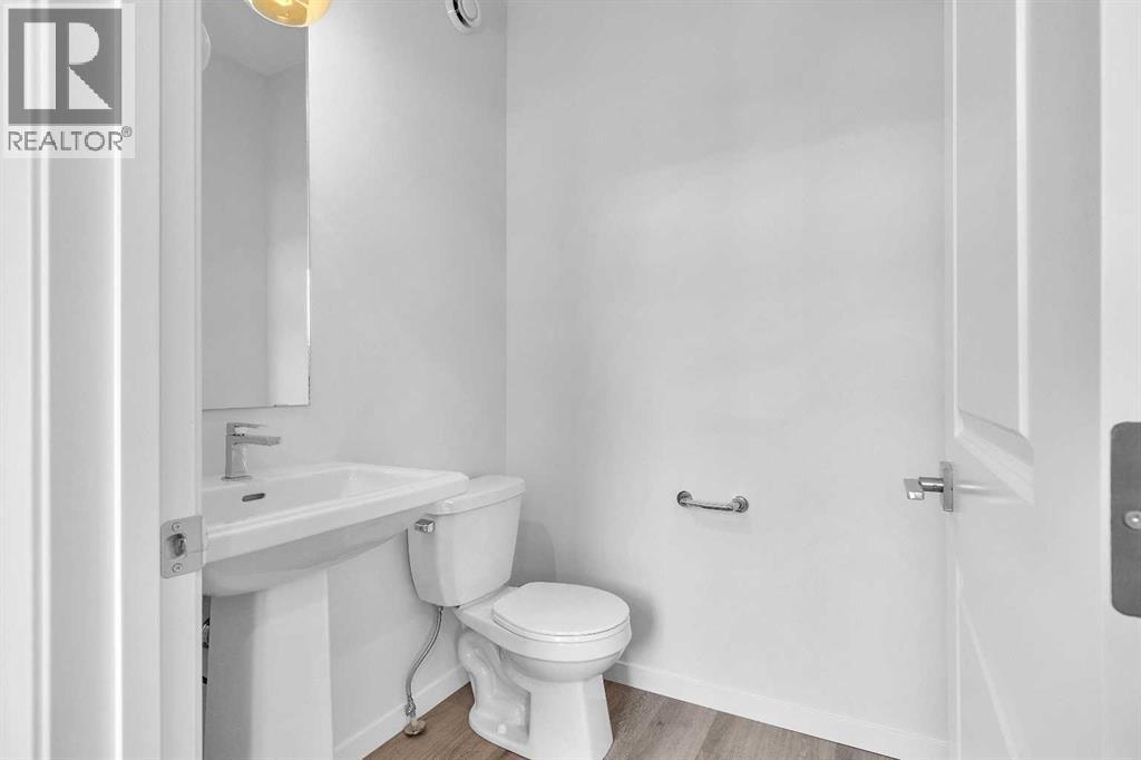 20 Iris Crescent — photo 9
