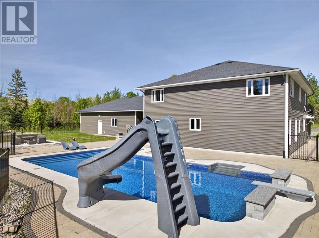 5381 Desmarais - 61