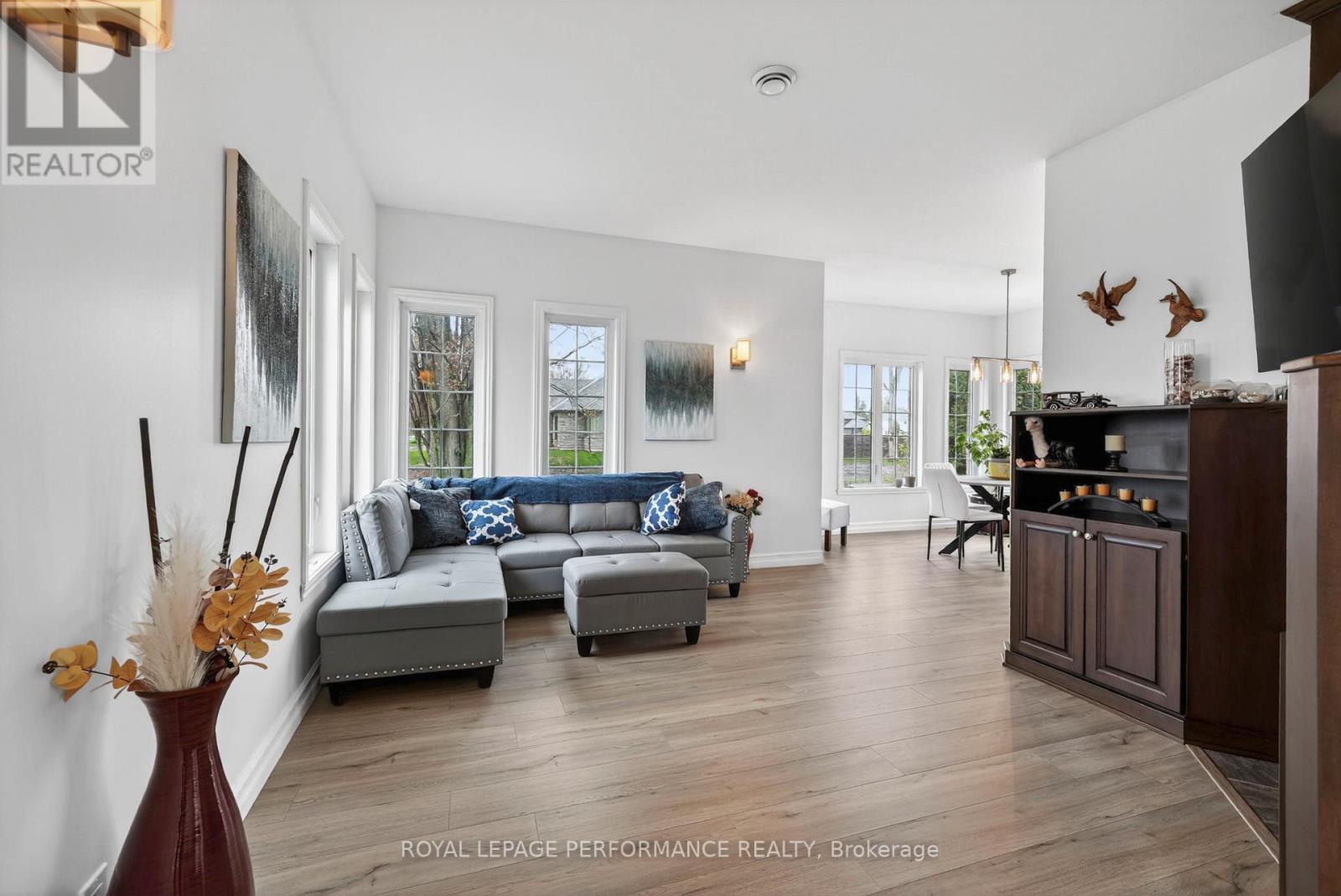 6218 SHANNON LANE - 5