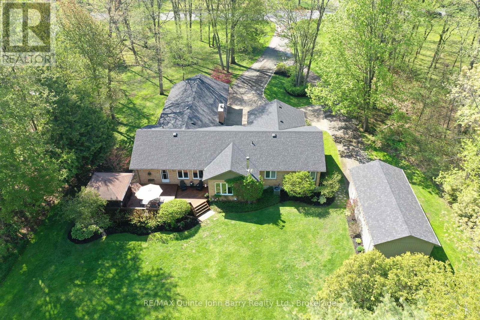 256 COLONIAL DRIVE - 3