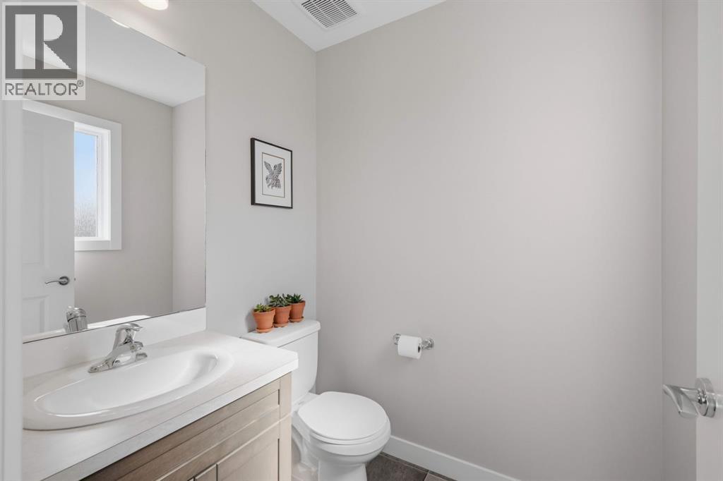 Main Floor 1/2 Bath