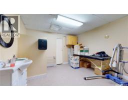 33-35 Pacific Avenue, Maple Creek, SK S0N1N0 Photo 36