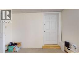 33-35 Pacific Avenue, Maple Creek, SK S0N1N0 Photo 38