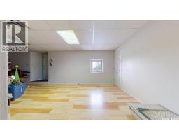 33-35 Pacific Avenue, Maple Creek, SK S0N1N0 Photo 41