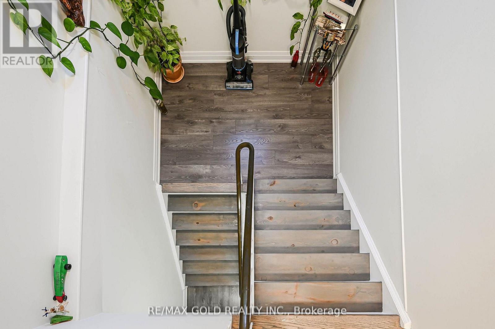 105 SKEGBY ROAD - 22