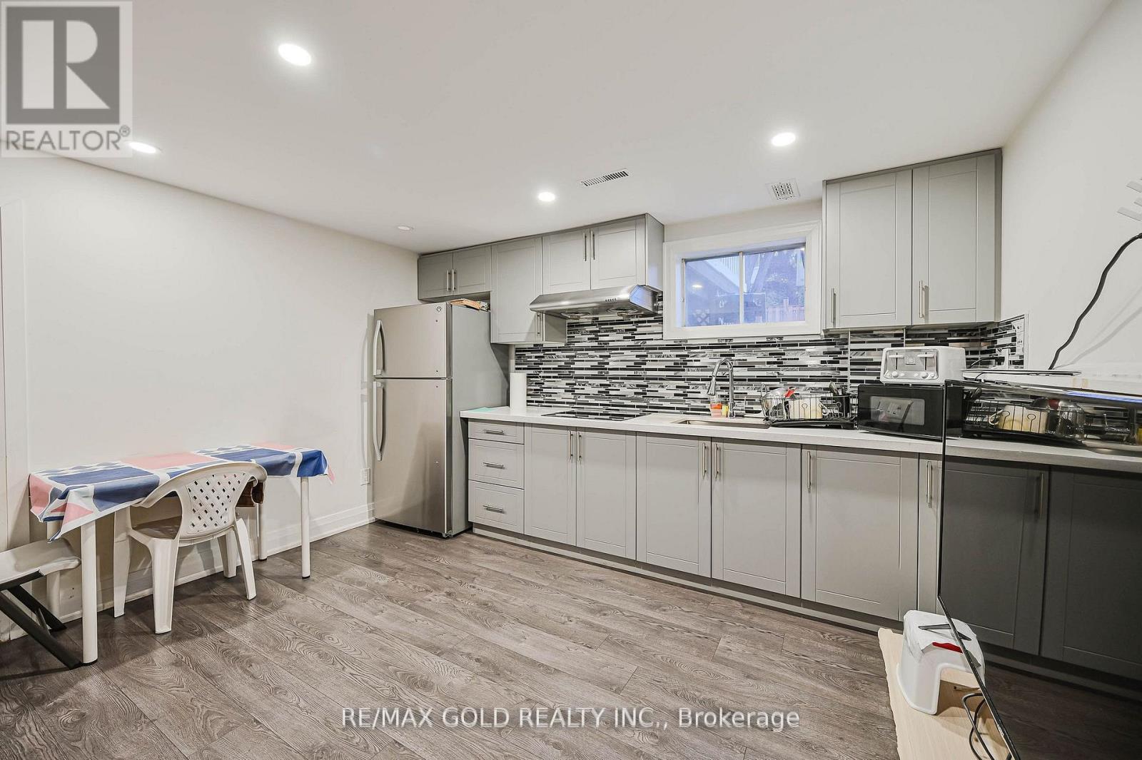 105 SKEGBY ROAD - 36