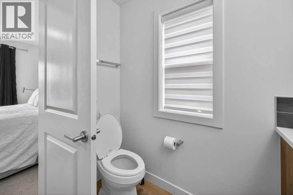 #606 550 Seton Circle SE - 16