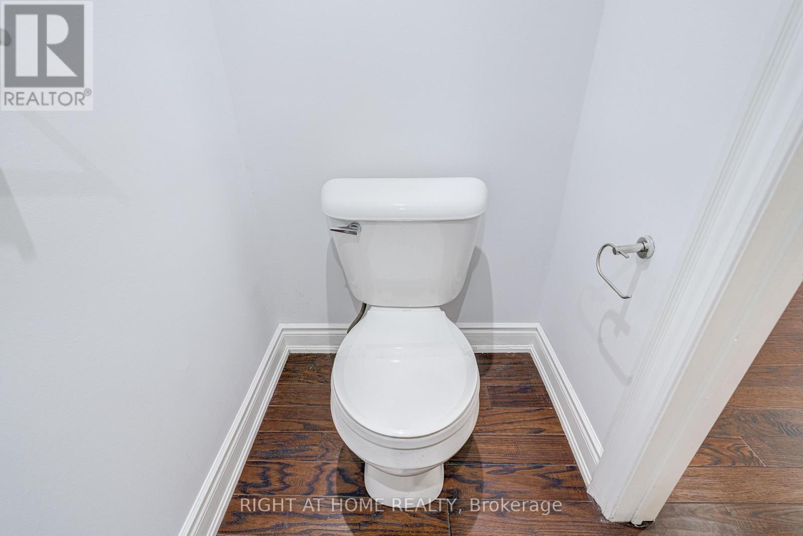 54 WOODSIDE COURT - 12