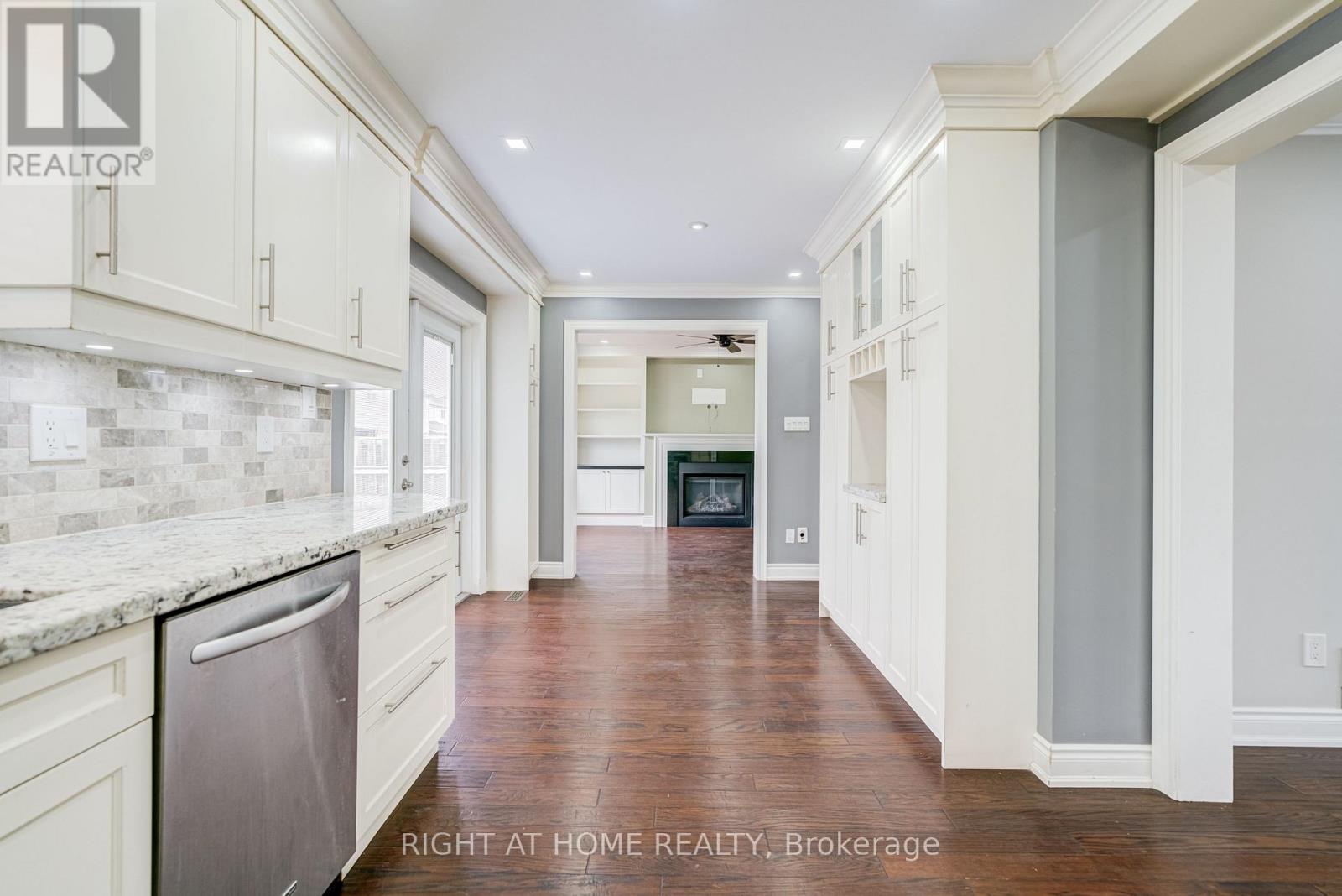 54 WOODSIDE COURT - 8