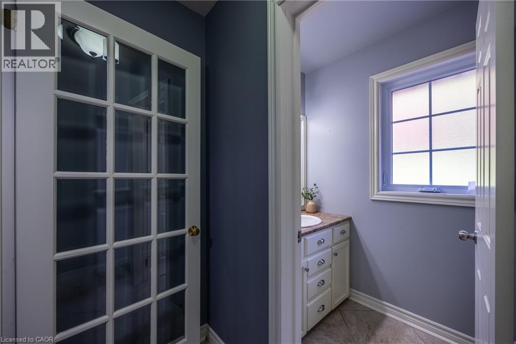 1 BOSTWICK Crescent - 10