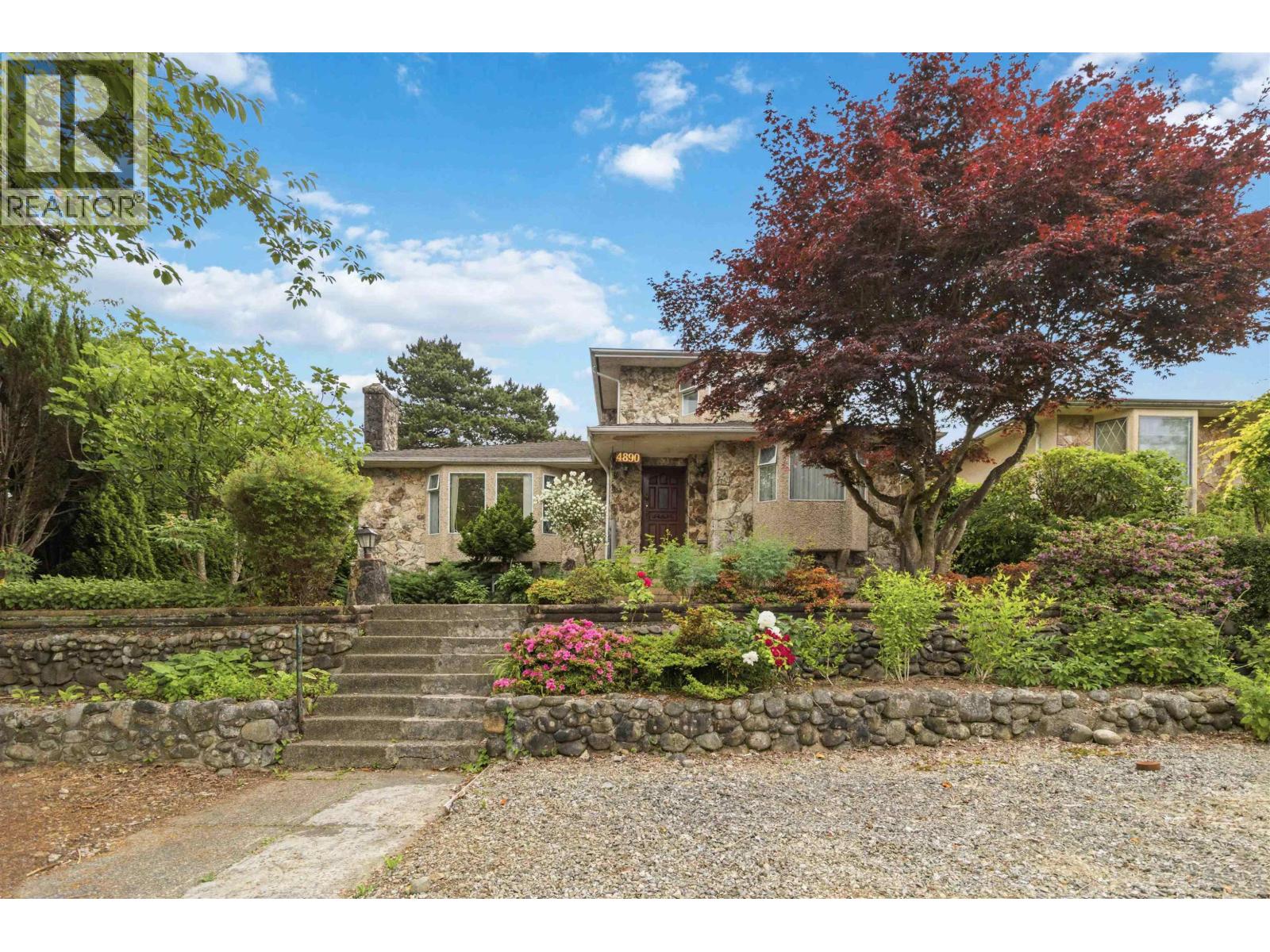 4890 SOUTHLAWN DRIVE