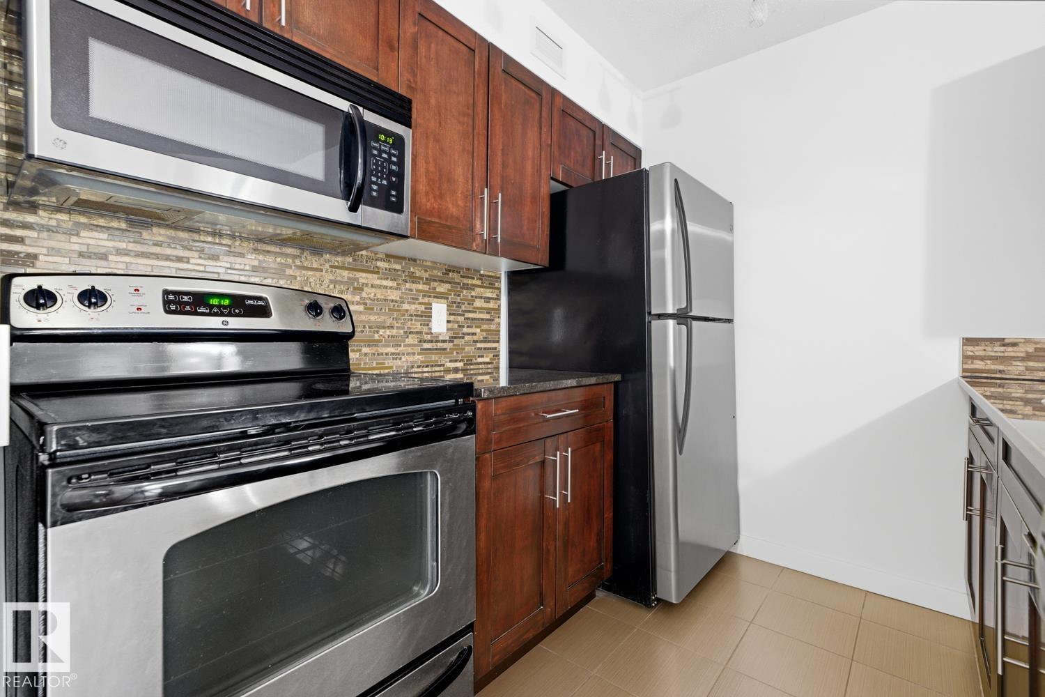 #110 534 WATT BV SW — photo 6