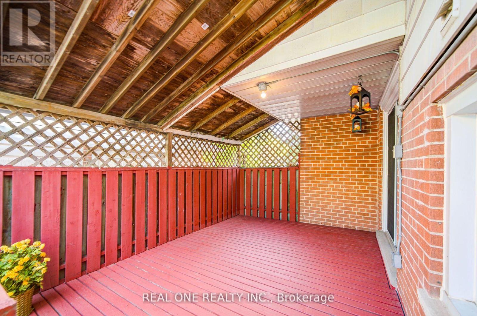 122 MARILAKE DRIVE - 45