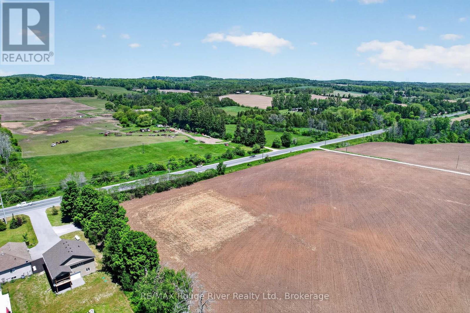 PT LOT 33 COUNTY ROAD 2