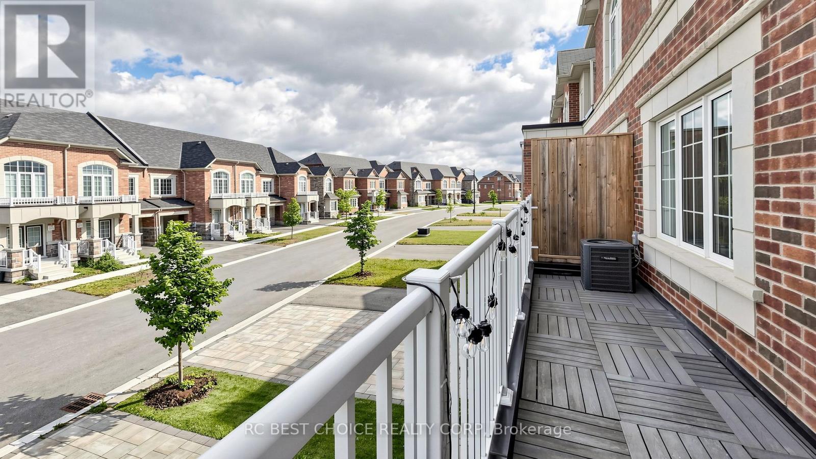 81 NESS DRIVE - 23