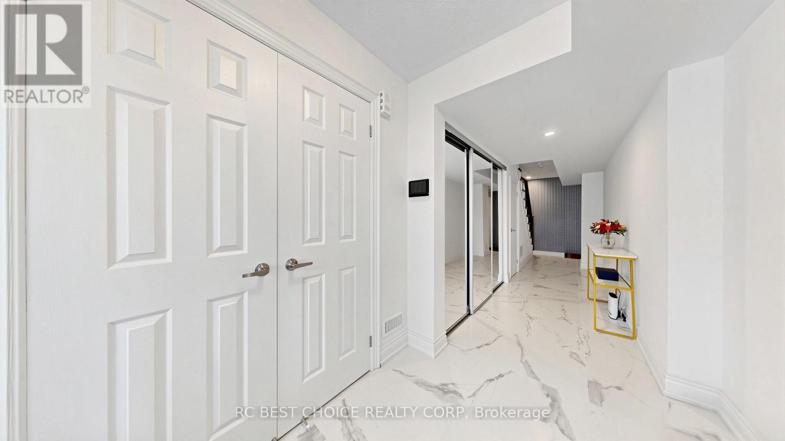 81 NESS DRIVE - 44
