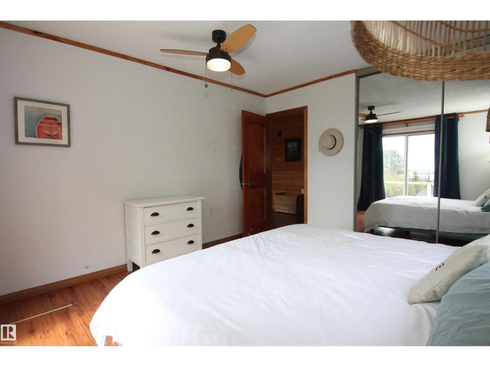 #366 60245 RANGE ROAD 164 - 25