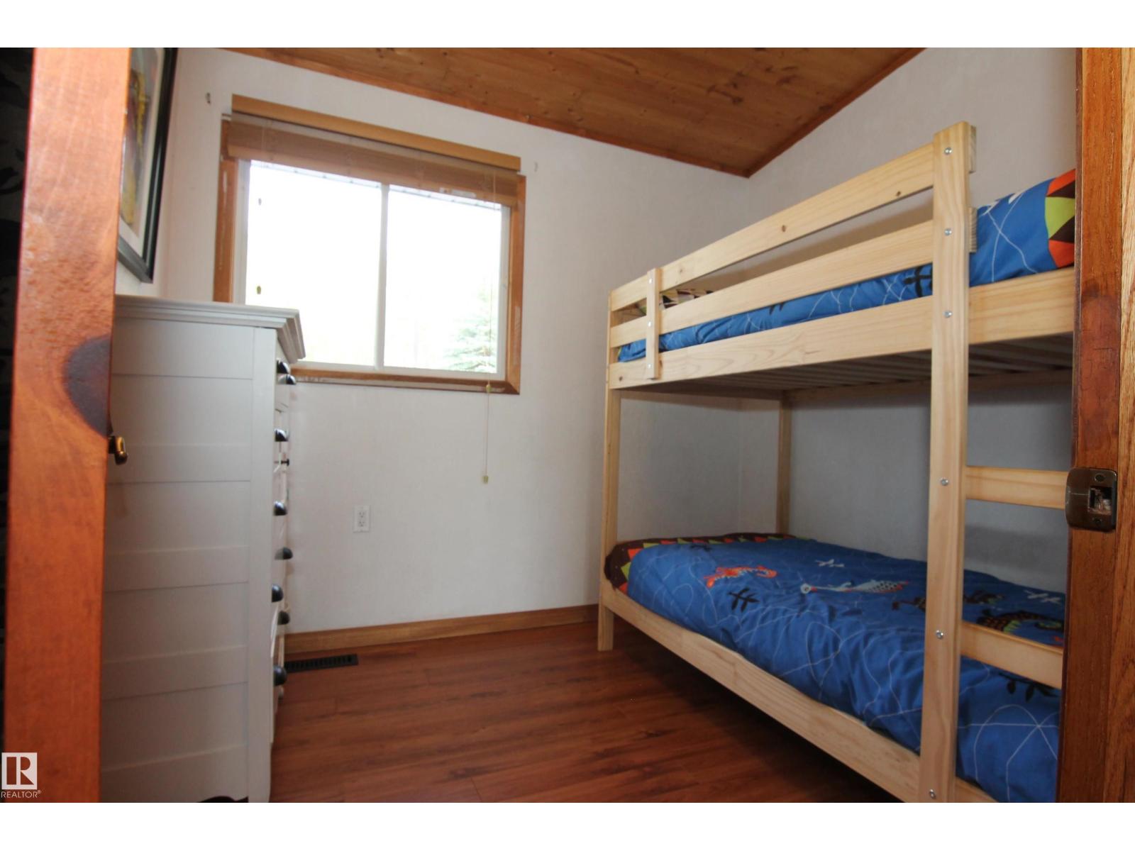 #366 60245 RANGE ROAD 164 - 26