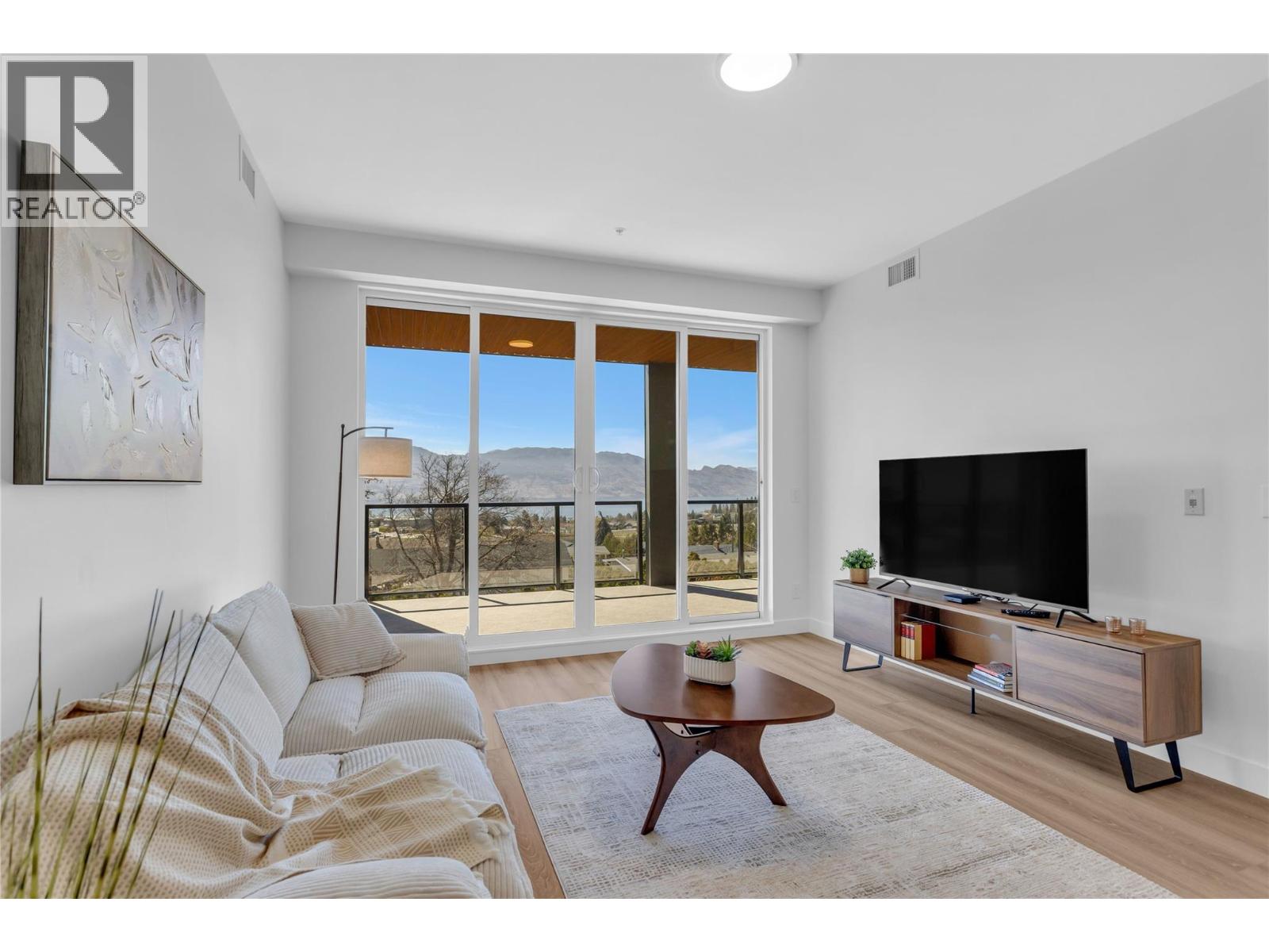 #206 2760 Olalla Road - 10