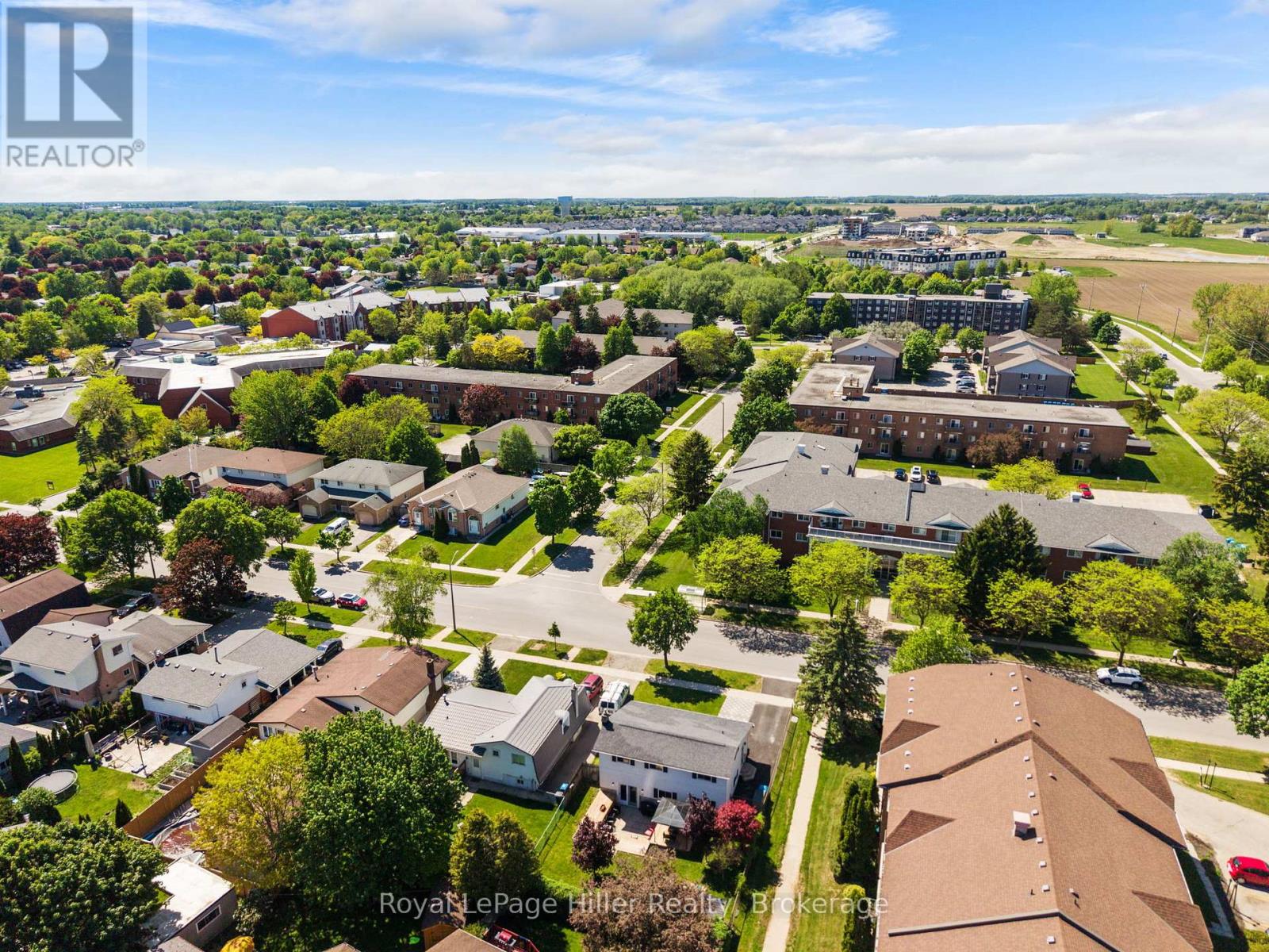 27 GREENWOOD DRIVE - 42