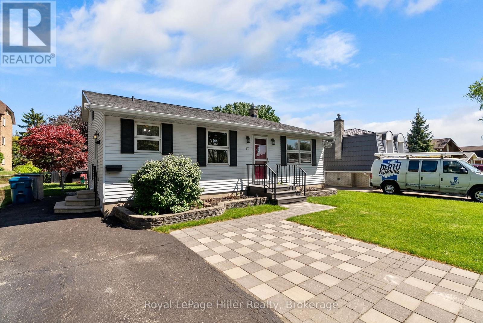 27 GREENWOOD DRIVE - 45