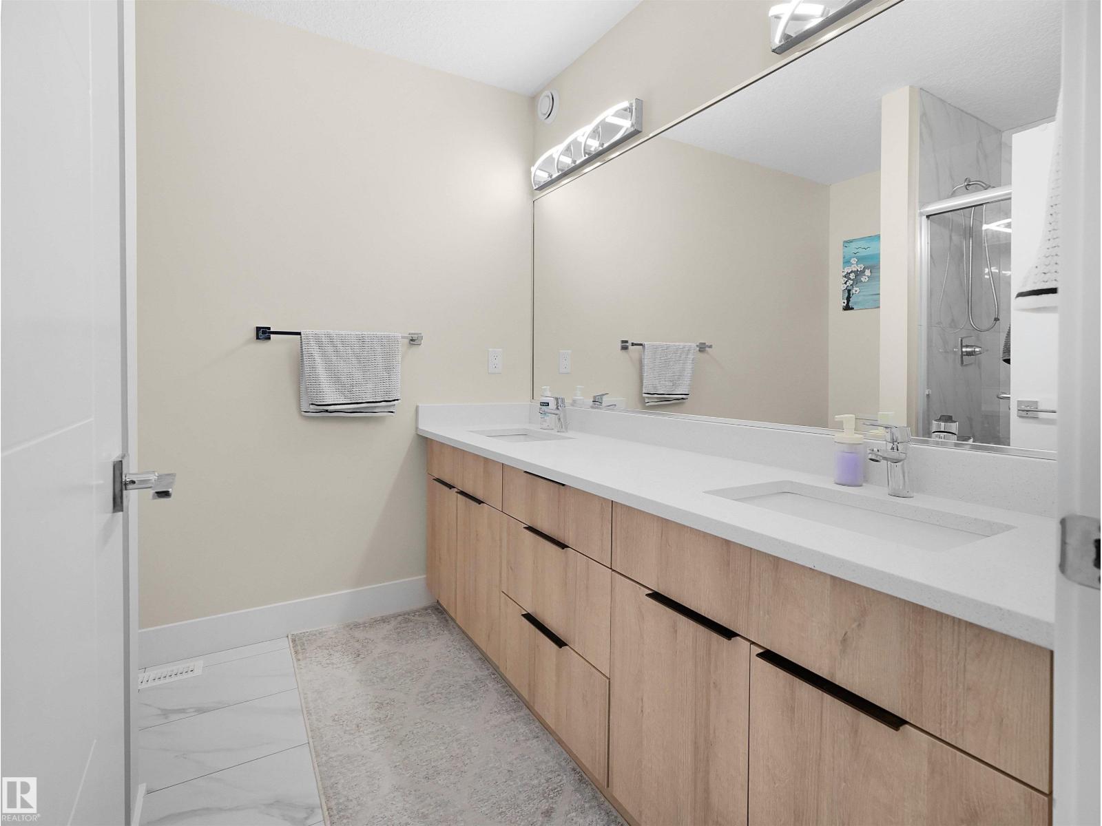 9923 222 ST NW - 26