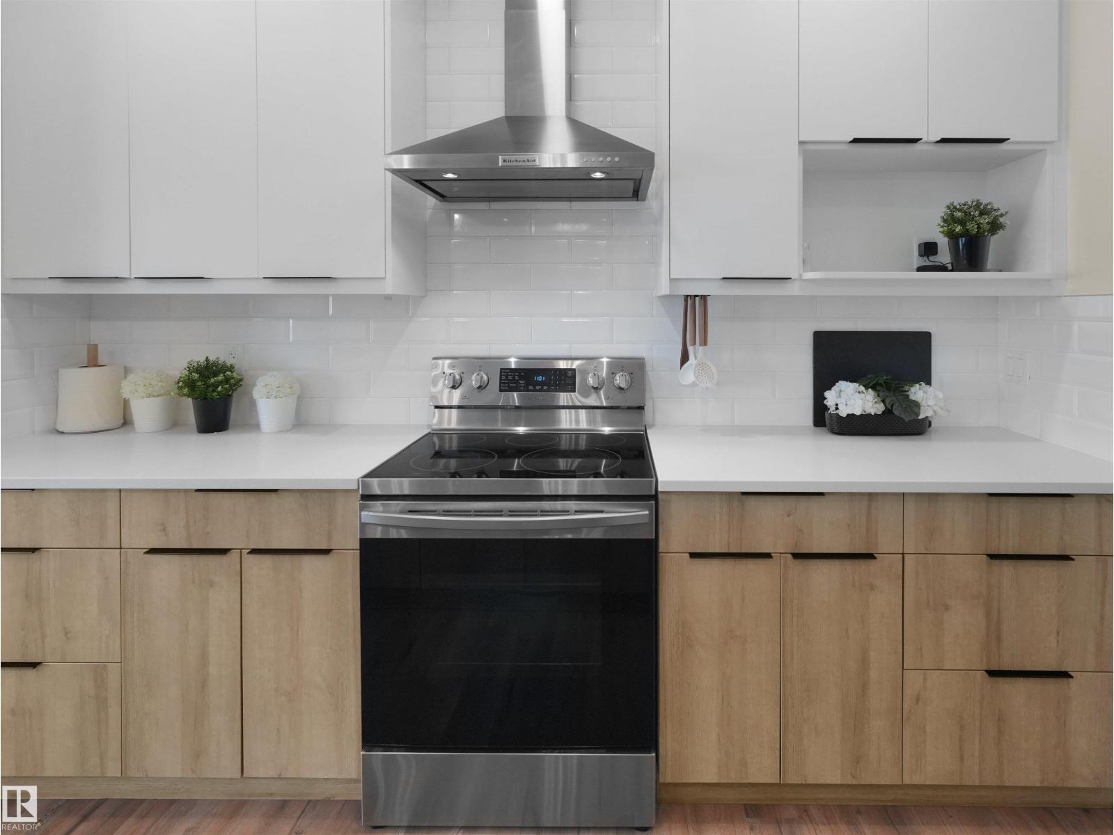 9923 222 ST NW - 5