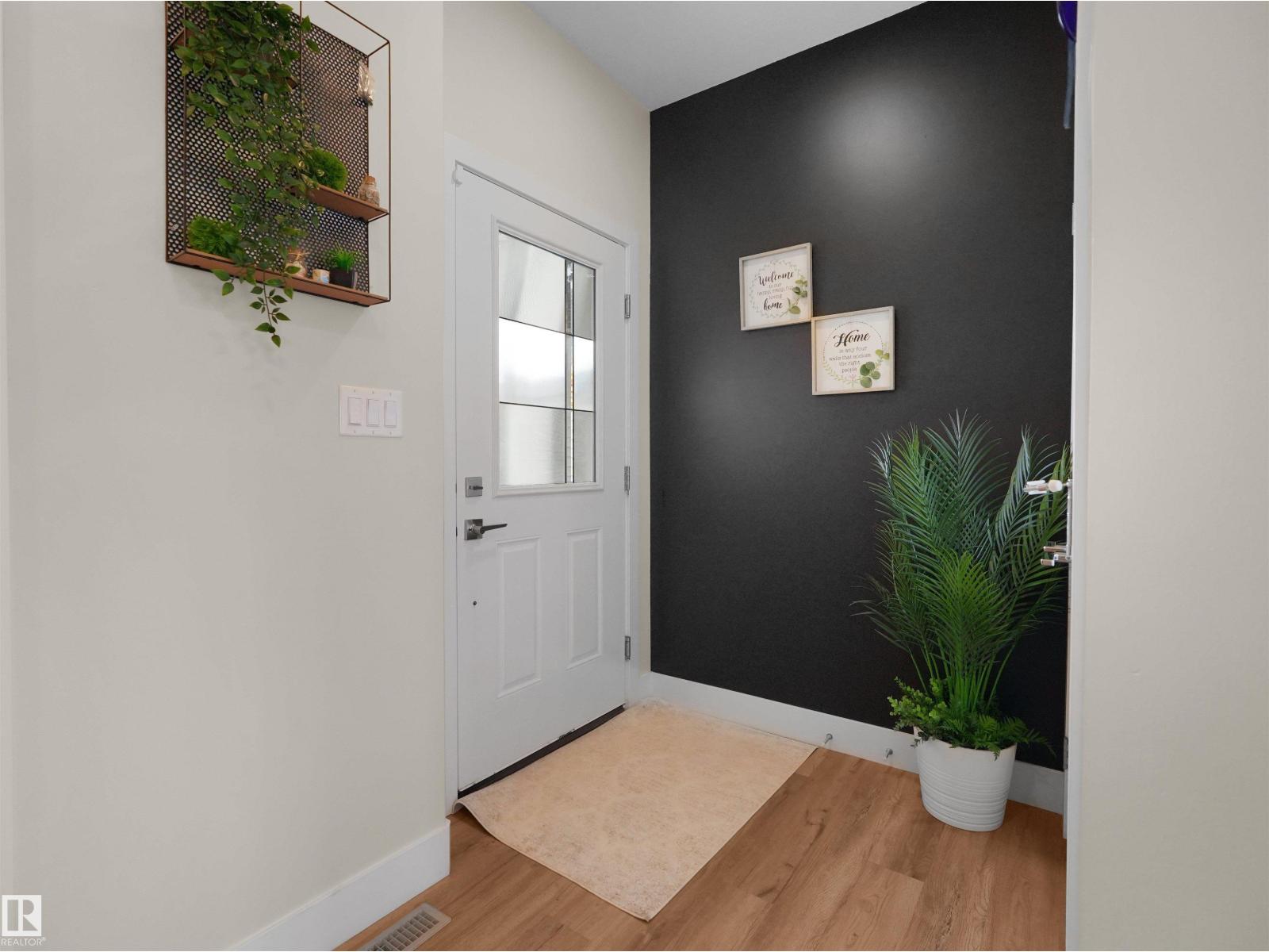 9923 222 ST NW - 6