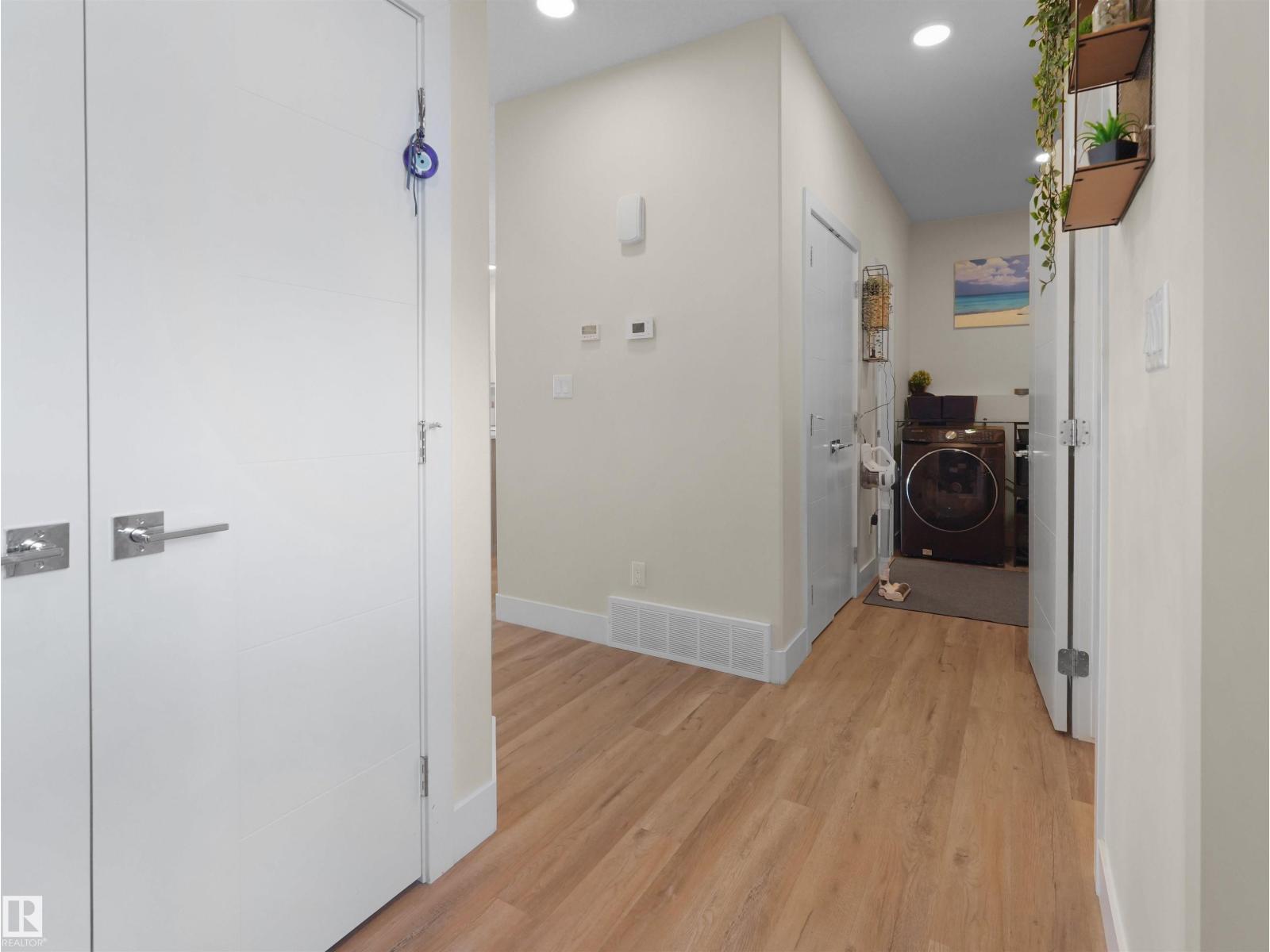 9923 222 ST NW - 7