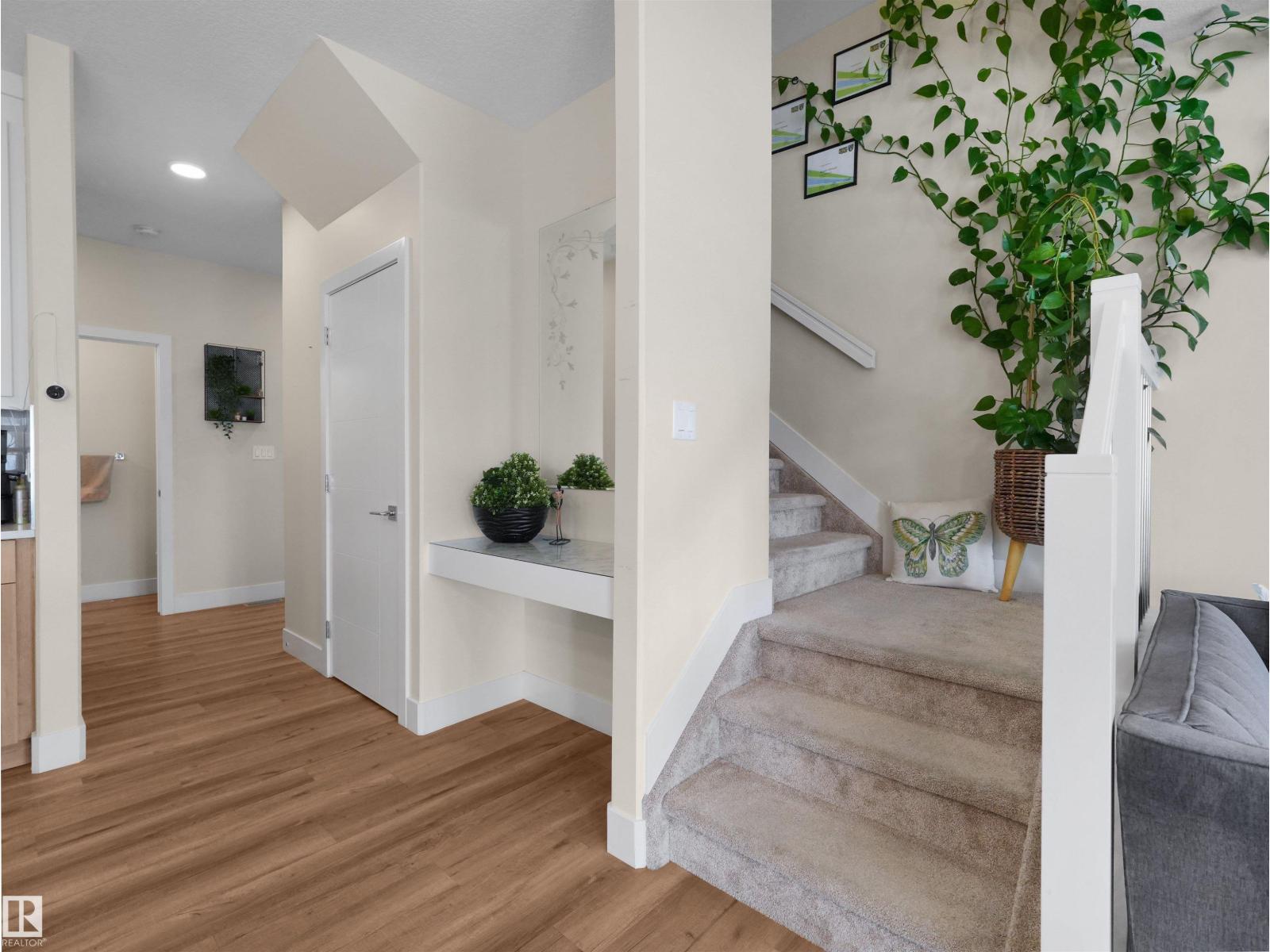 9923 222 ST NW - 9