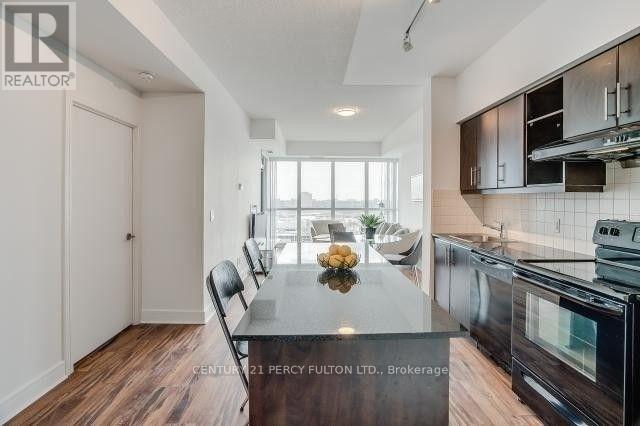 #1510 35 BRIAN PECK CRESCENT - 8