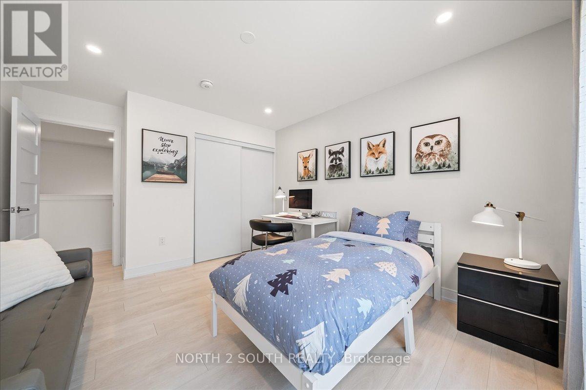 118 BERKELY STREET - 28