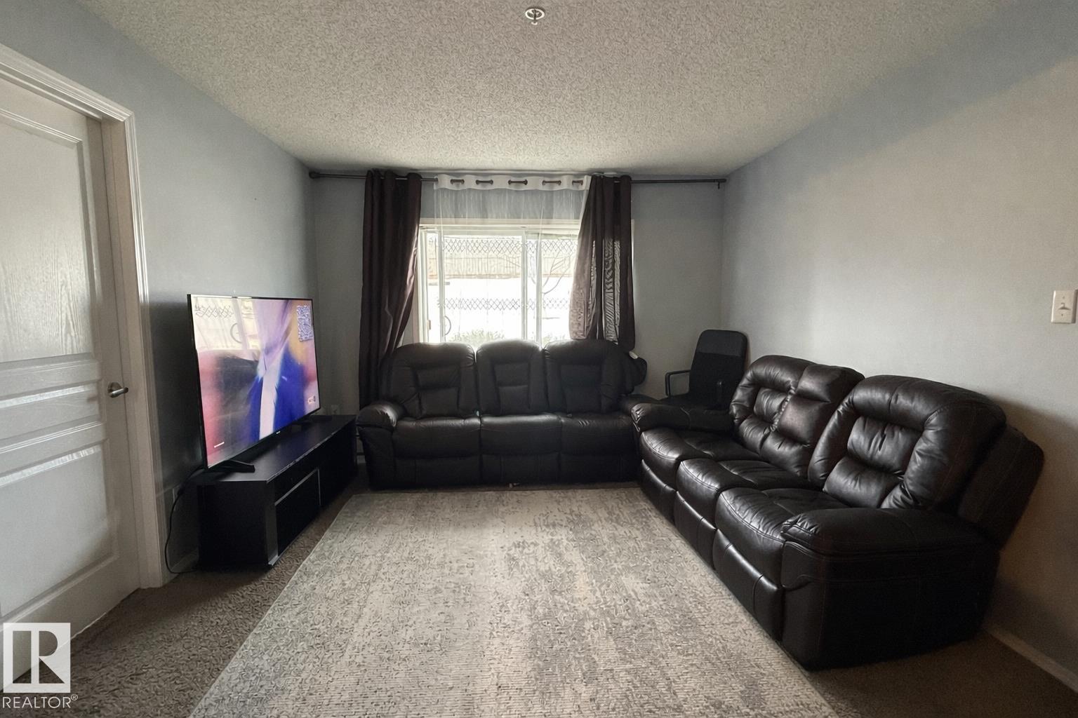 #133 301 CLAREVIEW STATION DR NW - 4