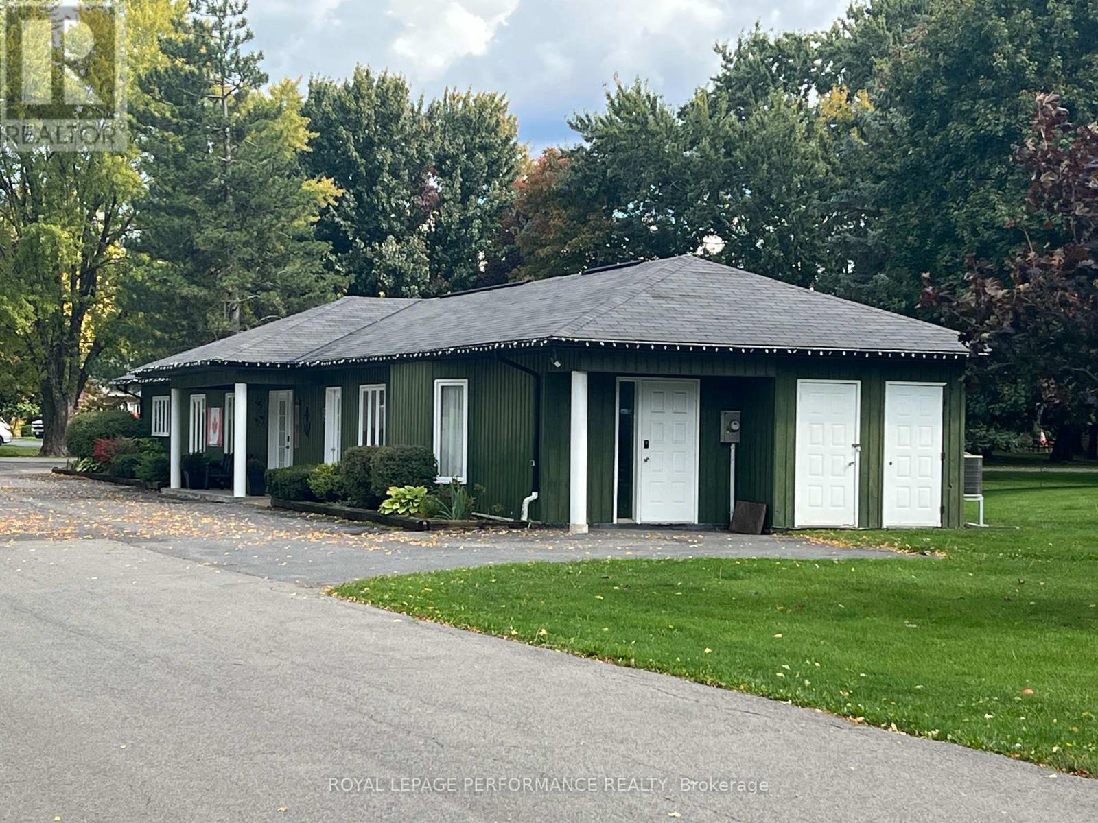 6263 MACDONALD COURT - 25