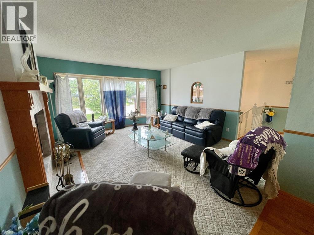 5909 11 Avenue — photo 14