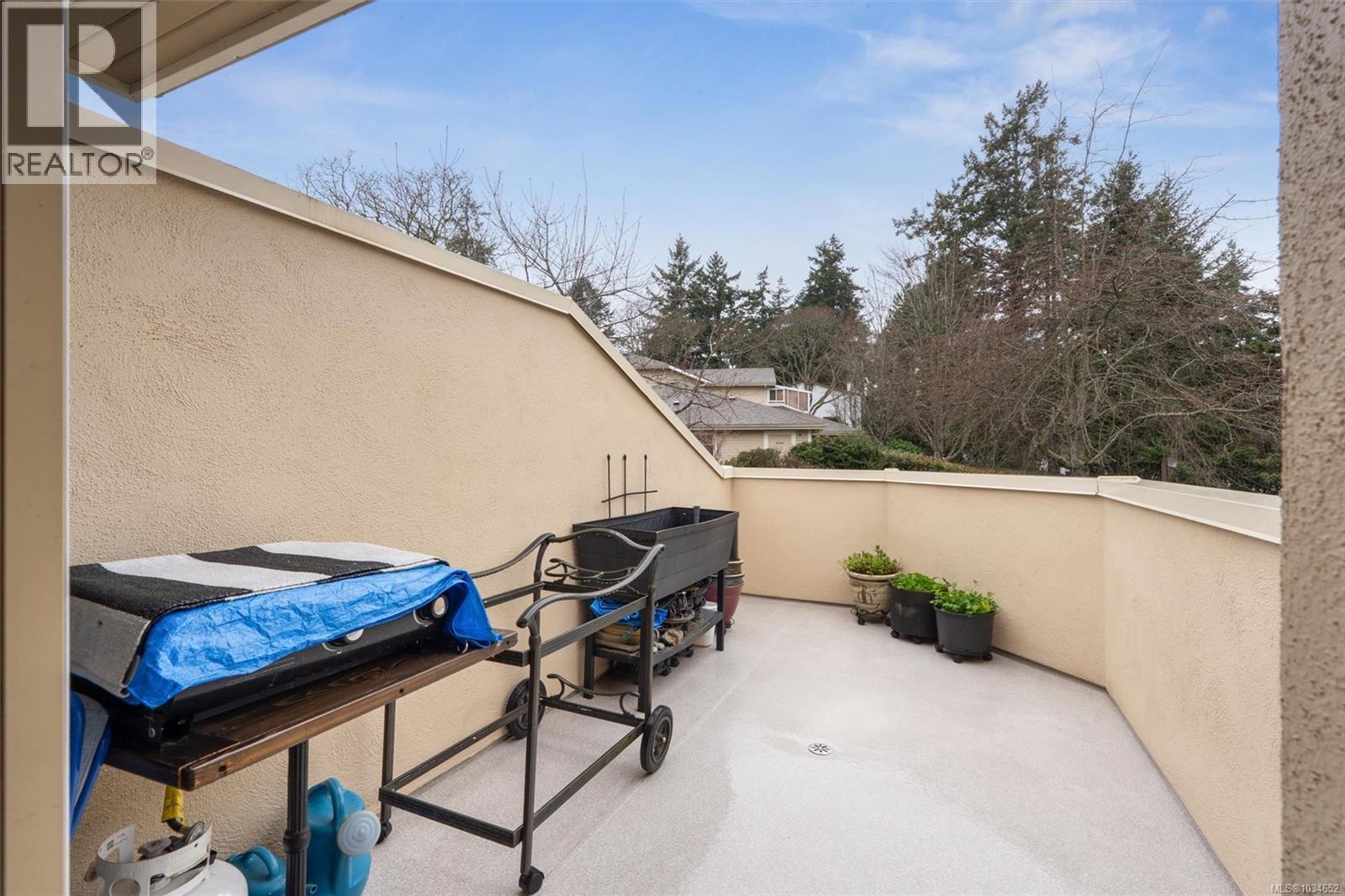 #8 909 Admirals Rd - 21