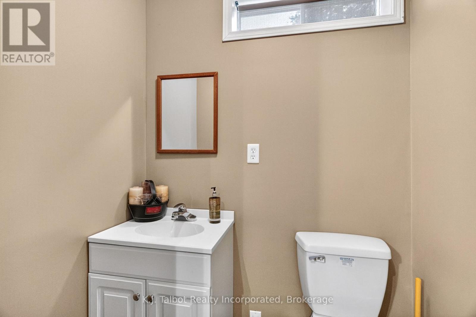 83054 CORRINS LINE - Image 45