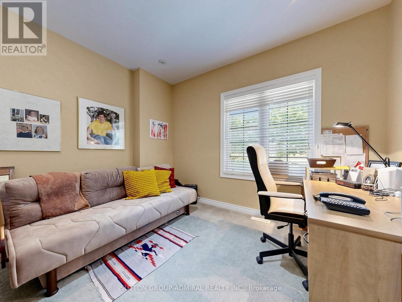 3 RAYMOND DRIVE - 23