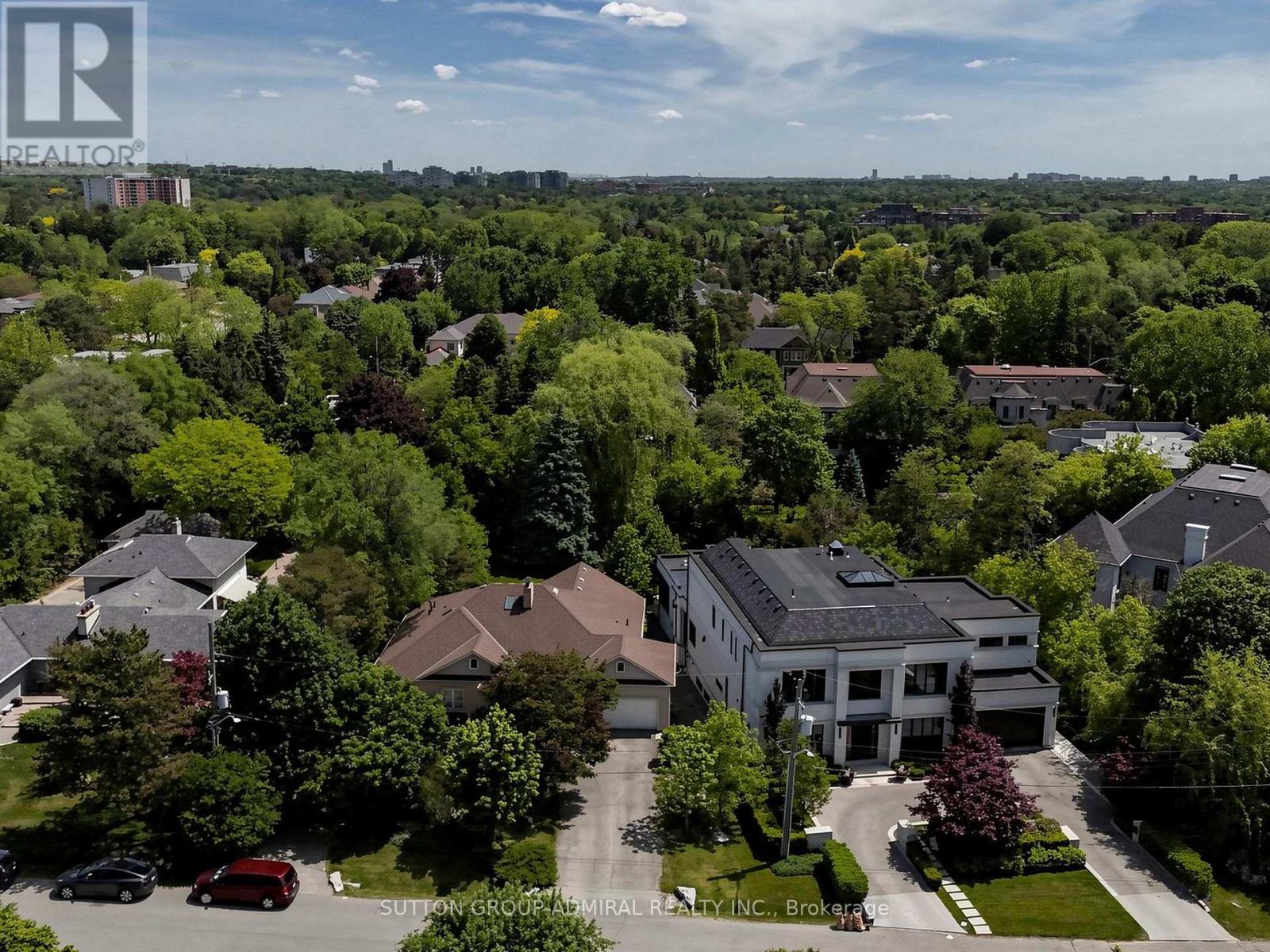 3 RAYMOND DRIVE - 43
