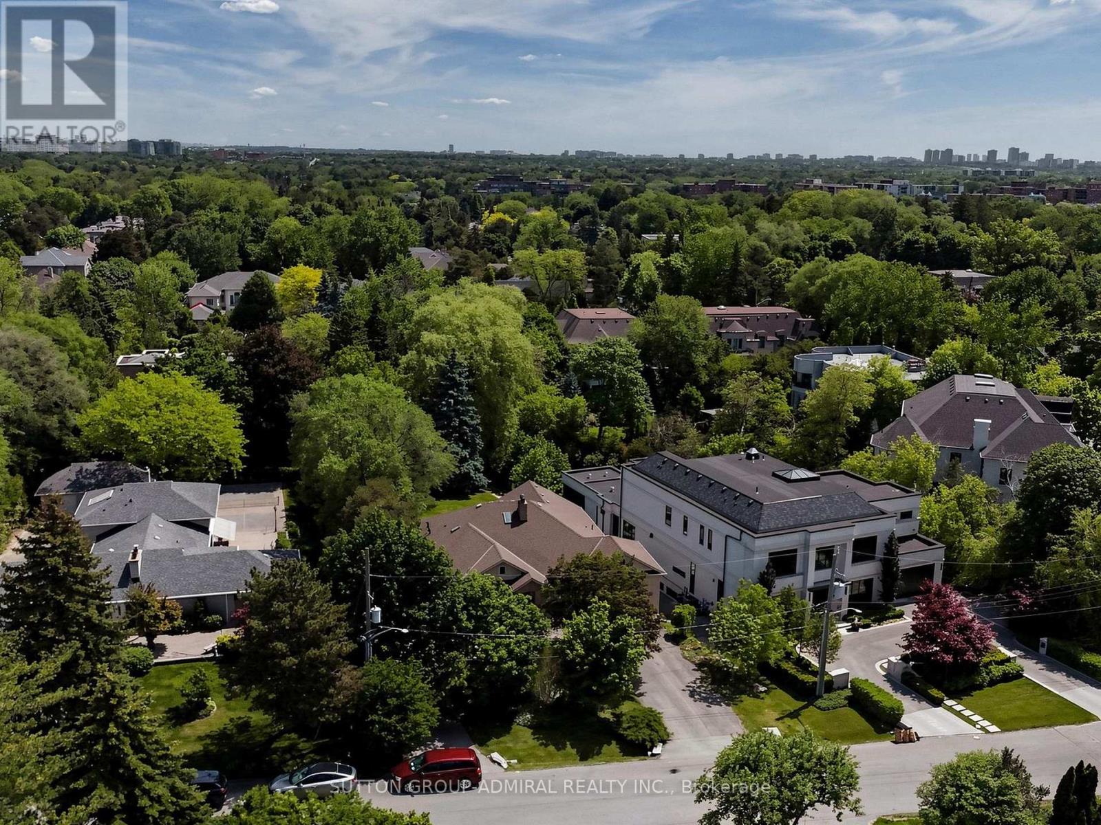 3 RAYMOND DRIVE - 44